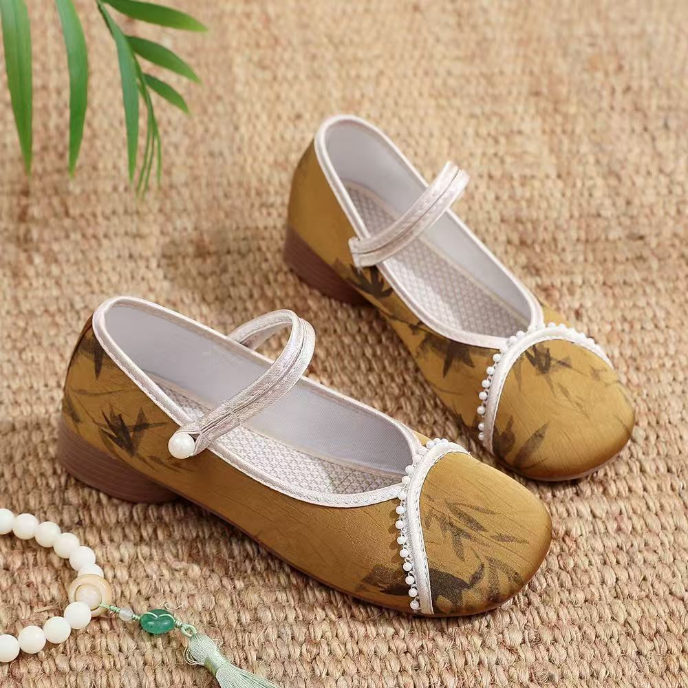 Chinese Style Women Low Heel C - Embroidery Shoes reseña y precio