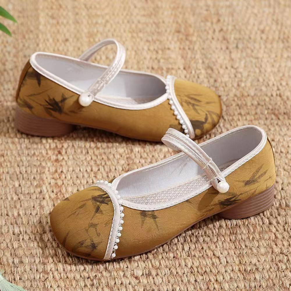 Chinese Style Women Low Heel C - Embroidery Shoes reseña y precio