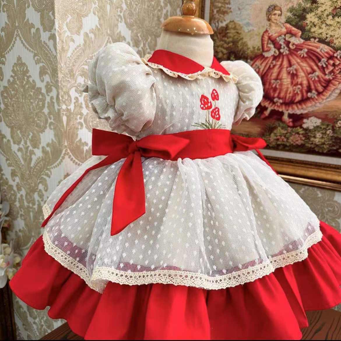 Baby Girl Summer Strawberry Em - Embroidery Net Dress reseña y precio