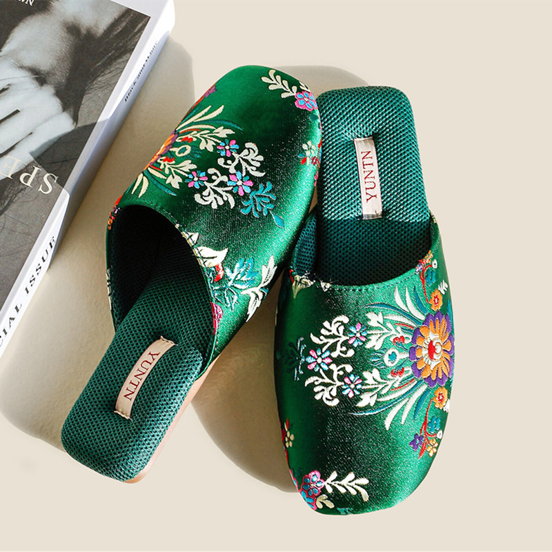 Elegant Chinese Style Embroide - Embroidery Shoes reseña y precio