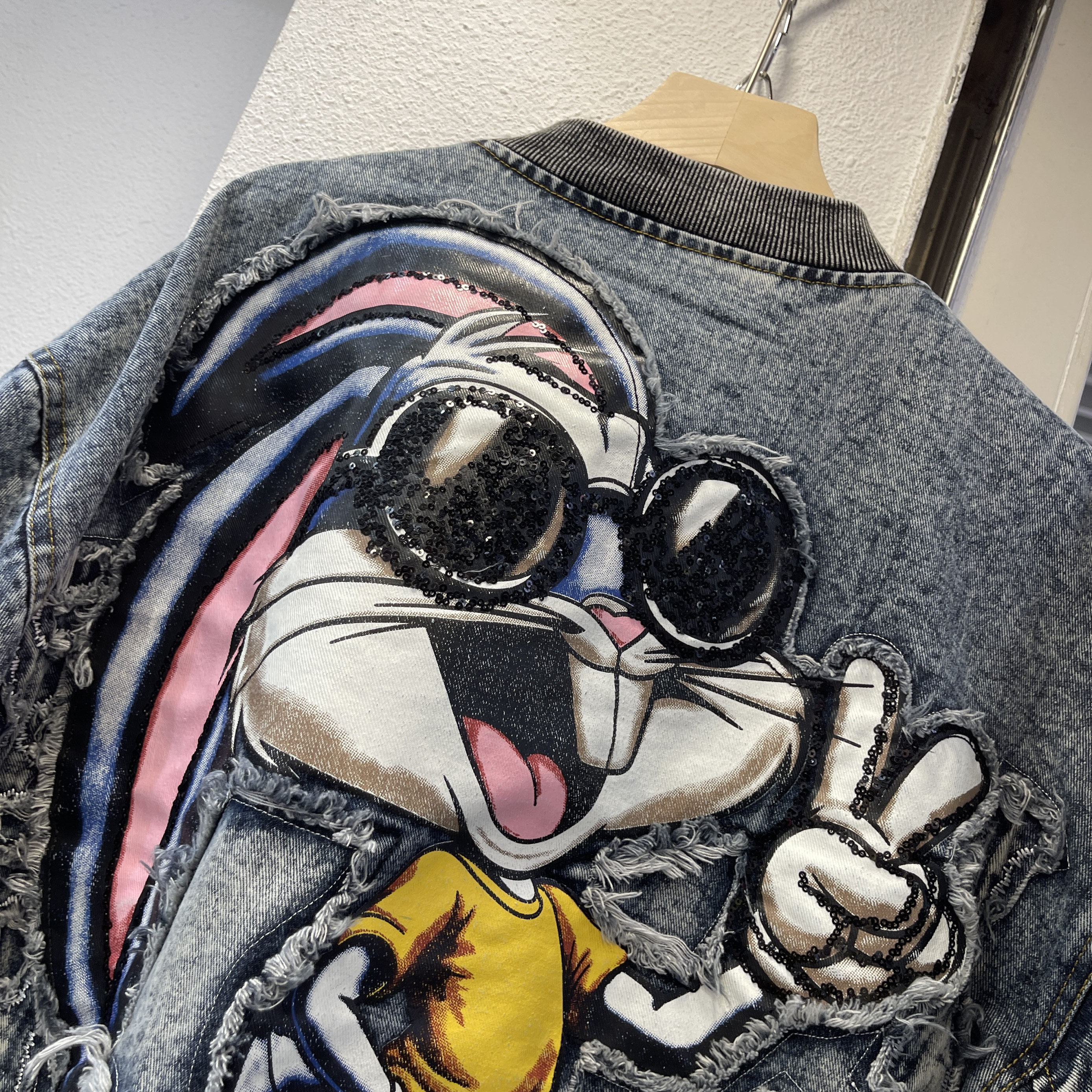 Loose Fit Rabbit Eight Brother - Embroidery Rabbit reseña y precio